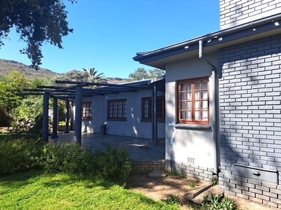 4 Bedroom House For Sale in Balmoral