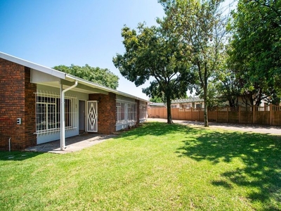 Incredible Impala Park Home with Endless Potential - Ideal for Families or Savvy Investors