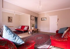 2 Bedroom Apartment For Sale in Wynberg Upper