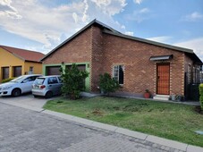 3 Bedroom Freehold For Sale in Waterval East