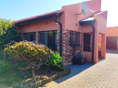 4 Bedroom House for Sale For Sale in Emalahleni (Witbank) -