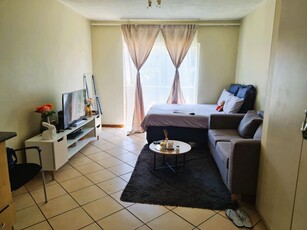 0.5 Bedroom Apartment For Sale in Karenpark