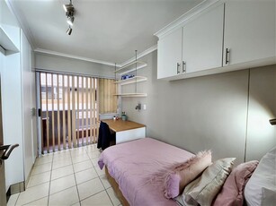 2 Bed Apartment in Universitas
