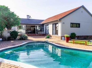 House Rental Monthly in Meadowridge