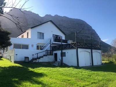 House For Sale In Bettys Bay, Western Cape