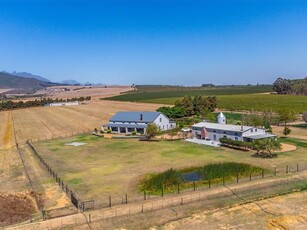 21.2 ha Farm in Wellington Central