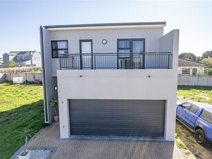 3 Bed House in Langeberg Ridge