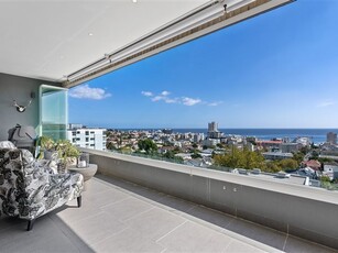 3 Bed Penthouse in Sea Point