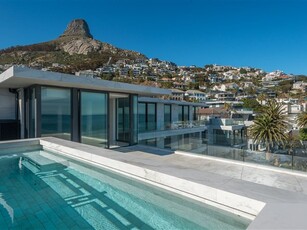 4 Bed Penthouse in Bantry Bay