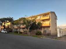 3 Bedroom Apartment For Sale in Southernwood