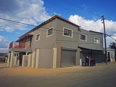 12 Bedroom House For Sale in Cosmo City