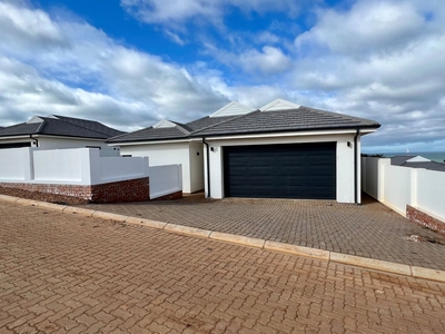 3 Bedroom House For Sale in Jeffreys Bay Central