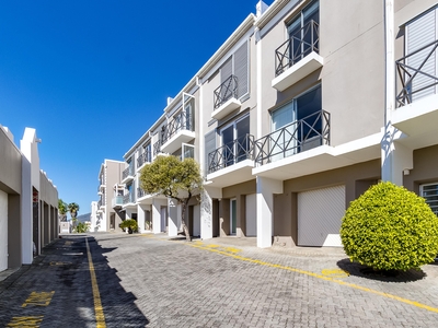 Apartment For Sale in Green Point