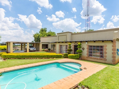 Farm For Sale in Buffelspoort Eco Estate