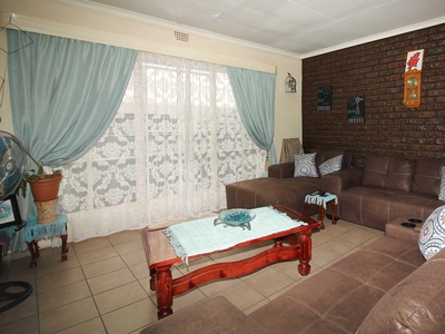 Flat For Sale in Dunnottar
