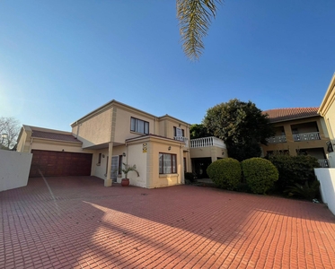 Freehold For Sale in Fourways