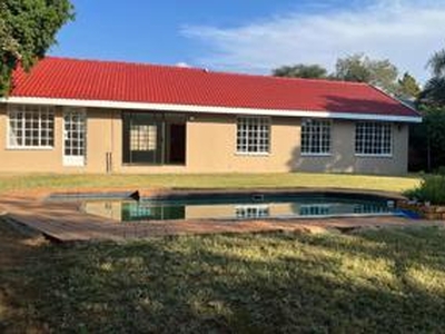 House For Sale in Bloubosrand