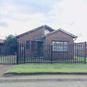 House For Sale In Embalenhle Ext 12, Secunda