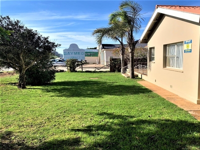 House For Sale in Jeffreys Bay Central