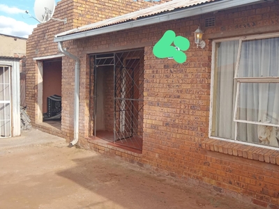 House For Sale in Kwa Thema