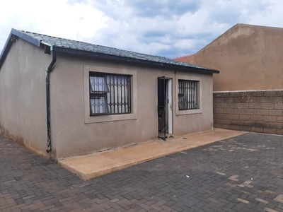 House for sale in Mfundo Park Ext 30