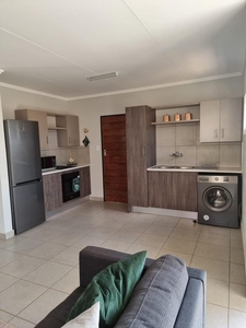 House for sale in Mohlakeng