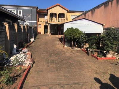 House For Sale In Redfern, Phoenix