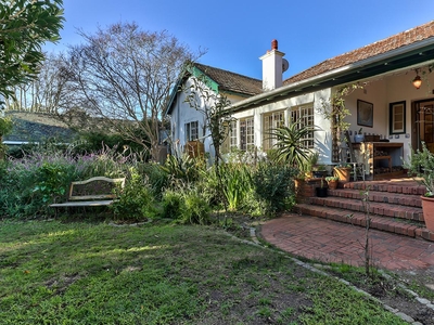 House For Sale in Rondebosch