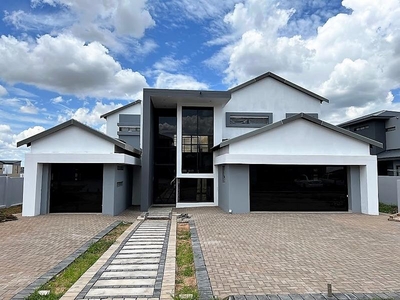 House for sale in Six Fountains Residential Estate