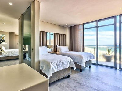 Penthouse For Sale in Beachfront