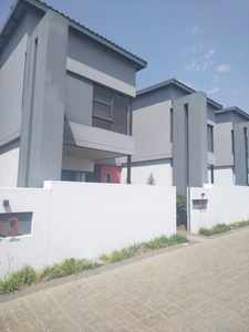 Sectional Title For Sale in Edenvale Central