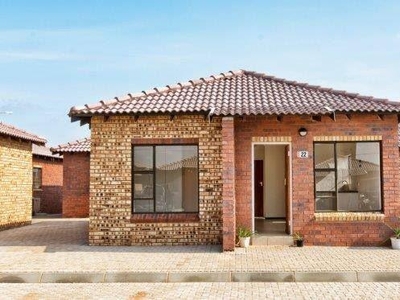 Townhouse For Rent In Protea Glen, Soweto