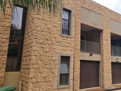 Townhouse For Sale in Cashan