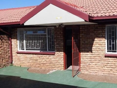 Townhouse for sale in Edleen