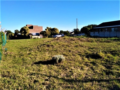 Vacant Land For Sale in Aston Bay