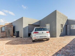 House For Sale in Richwood, Milnerton