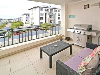 3 Bedroom Apartment For Sale in Modderfontein