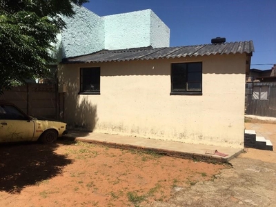 1 Bedroom House on auction in Diepkloof Zone 1