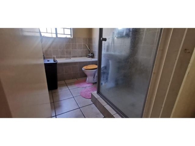2 Bed House for Sale Grand Central Midrand