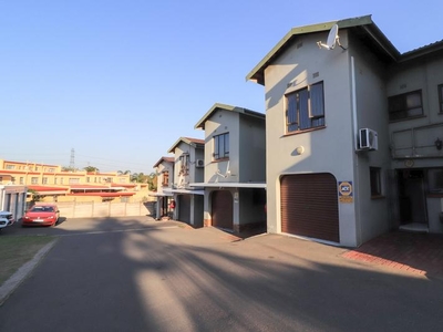 3 Bed Townhouse/Cluster for Sale Newlands West Newlands