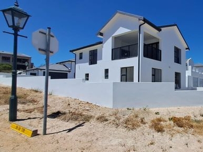 3 Bedroom House For Sale in Shelley Point