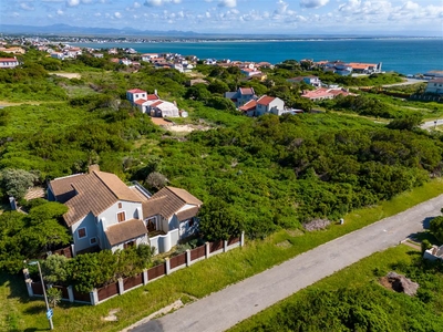 871 m² Land available in St Francis On Sea