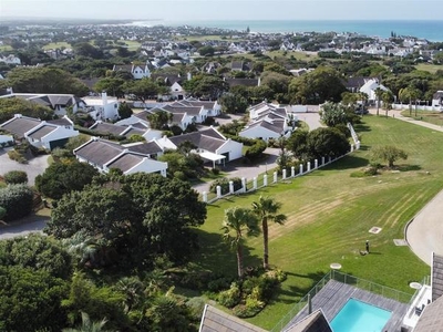 House in St Francis Bay Village For Sale