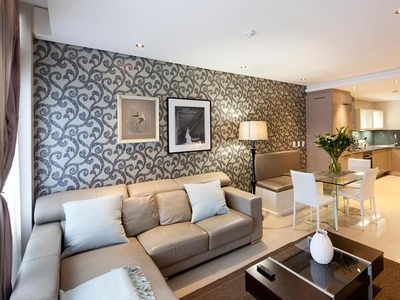 Sophisticated 2 bed duplex apartment