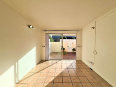 2 Bed Apartment in Rondebosch for rent - Cape Town
