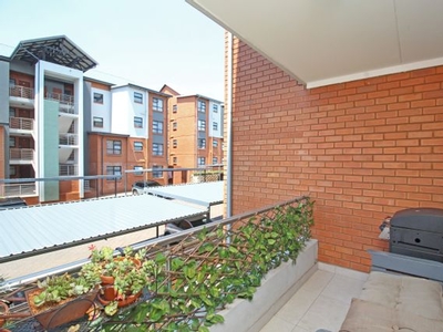 3 Bedroom Apartment For Sale in Modderfontein