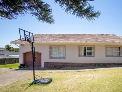 3 Bedroom House For Sale in Nahoon Valley Park