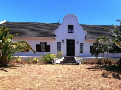 5 bedroom double-storey house for sale in Napier (Overberg)