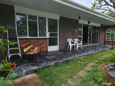 1 Bedroom cottage to rent in Summerstrand, Port Elizabeth