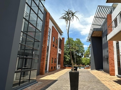 197m² Office To Let in Highveld